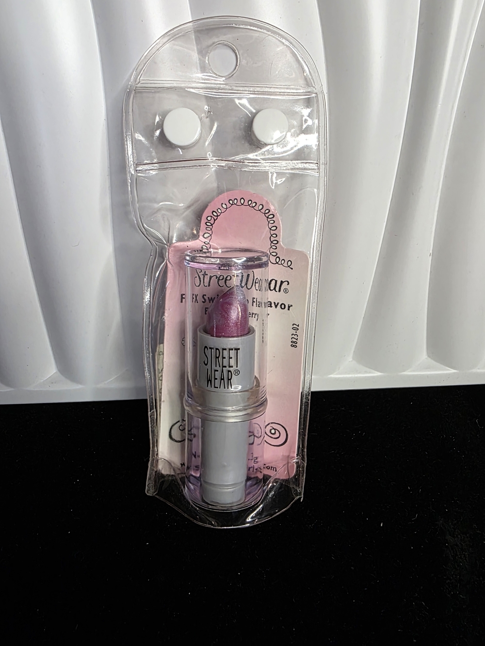 VINTAGE Revlon StreetWear FX Swirl Lip Flavor - Banana Cherry 🍌🍒